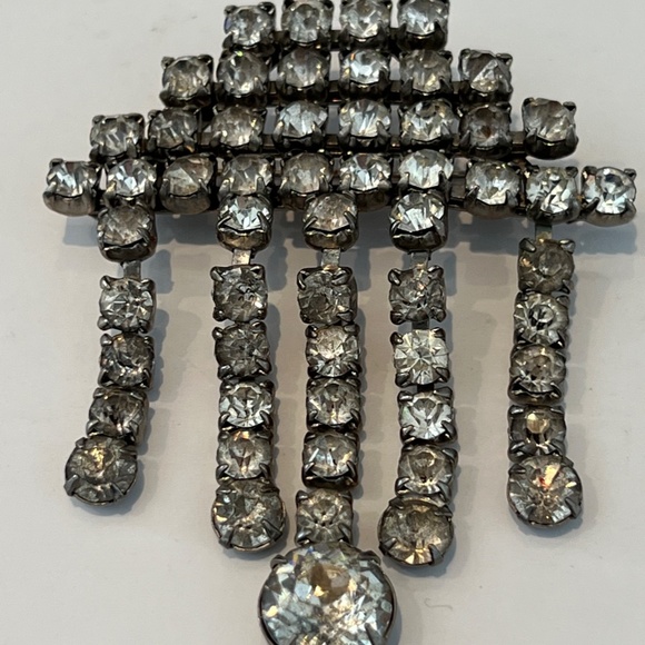 Art Deco Brooch Cascade Clear Rhinestones C clasp Sparkly - Picture 10 of 12